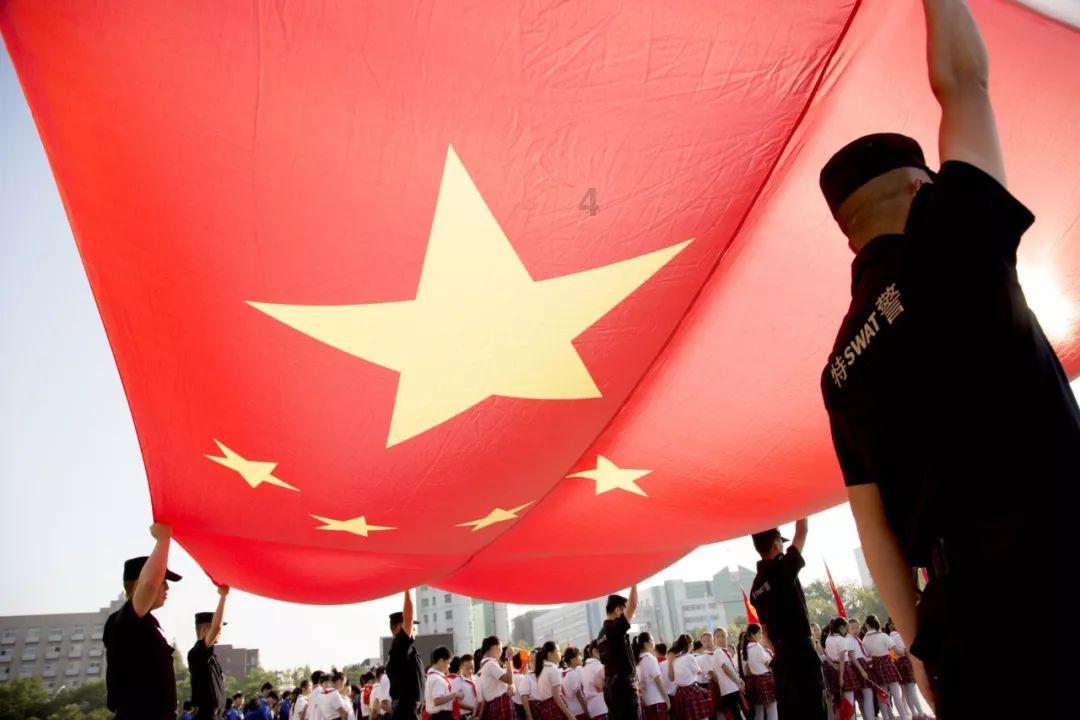 辽宁队发挥失常仍赢球！双杀弱旅4连胜重回榜首，张镇麟发挥出色